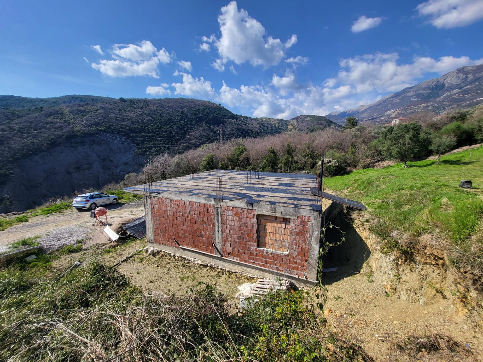 Image of House - 2 Bedrooms - 1 Bathrooms for Sale in Budva-Becici-Montenegro, Image 4